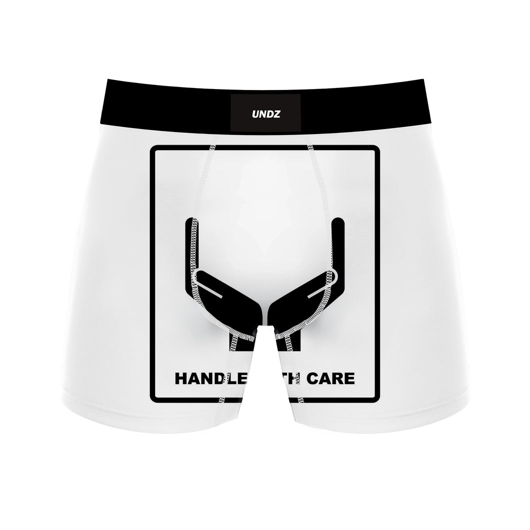 UNDZ - HANDLE WITH CARE